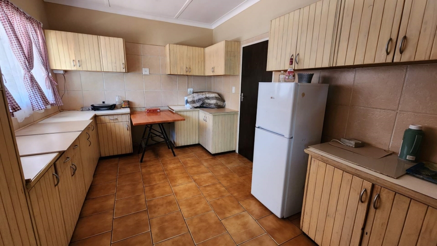 5 Bedroom Property for Sale in Dan Pienaar Free State